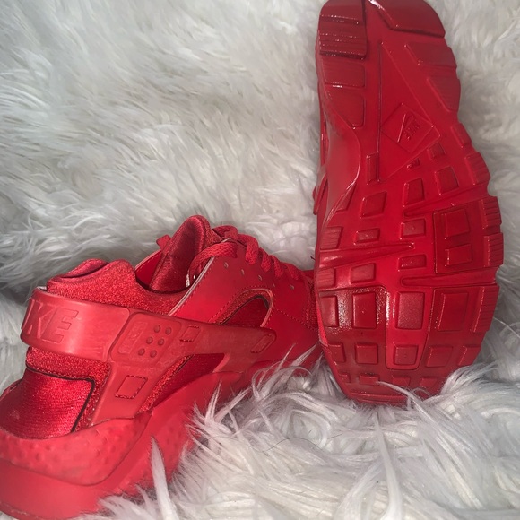 Air Huarache Run/ all red - Picture 6 of 8